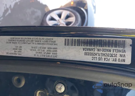 2020 Dodge Challenger Sxt z USA, uszkodzony, nr VIN 2C3CDZAG7LH203330